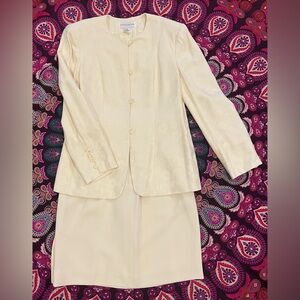 Jones New York Skirt Suit Set